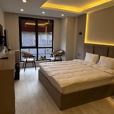 Valenzasuites Hotel Eskiomerler